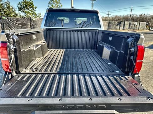 New 2026 Toyota Tacoma SR image 32