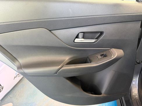 Used 2026 Nissan Sentra SR w/ Floor Mat Package FWD image 17