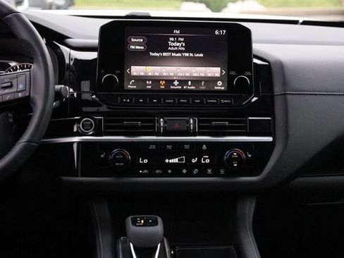 Certified 2024 Nissan Pathfinder SL w/ SL Premium Package AWD/4WD image 27