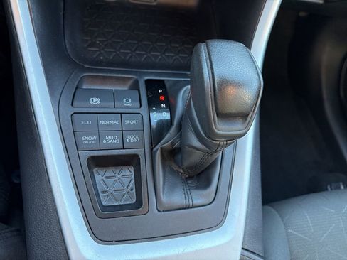 Certified 2024 Toyota RAV4 XLE image 38