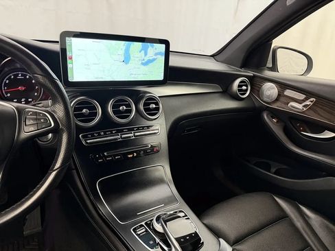 Used 2017 Mercedes-Benz GLC 300 4MATIC image 13