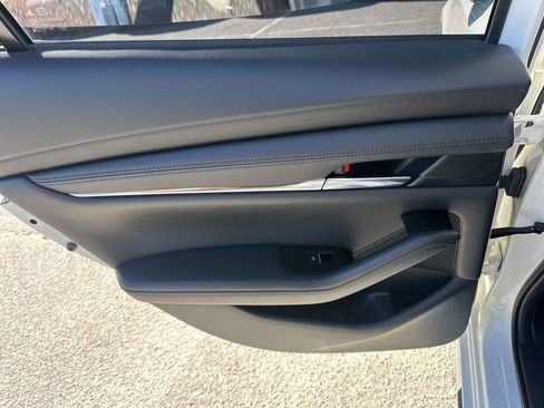 Used 2024 MAZDA MAZDA3 s image 27