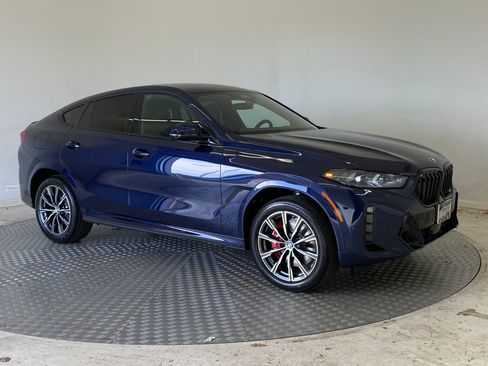 New 2026 BMW X6 xDrive40i w/ Premium Package image 6