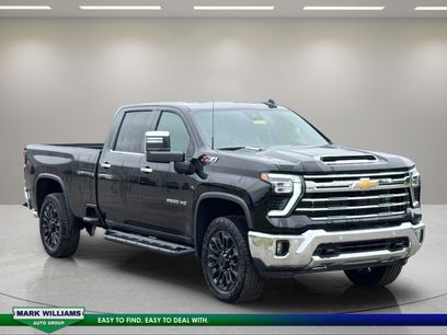New 2025 Chevrolet Silverado 2500 LTZ w/ LTZ Premium Package