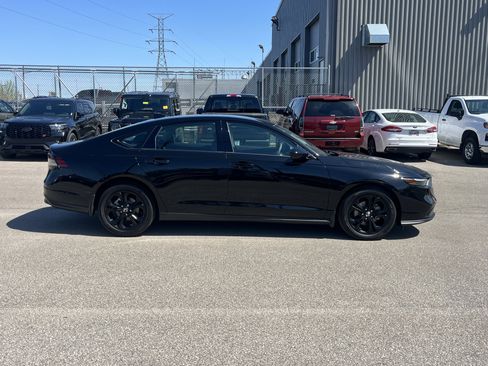 Used 2025 Honda Accord SE image 8
