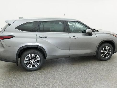 New 2026 Toyota Highlander XLE AWD/4WD image 35