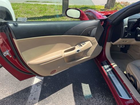 Used 2012 Chevrolet Corvette Coupe w/ 2LT Preferred Equipment Group image 9