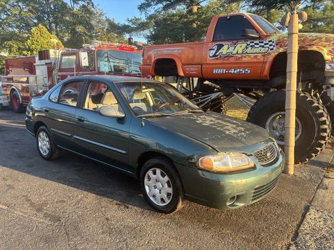 Used 2000 Nissan Sentra XE image 4