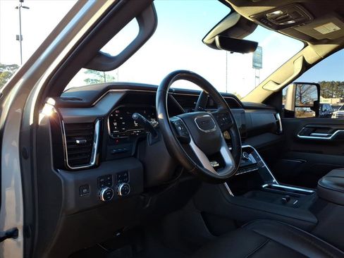 Used 2024 GMC Sierra 2500 Denali w/ Denali Reserve Package image 8