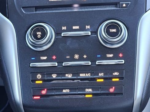 Used 2019 Lincoln MKC Select w/ Select Plus Package image 24