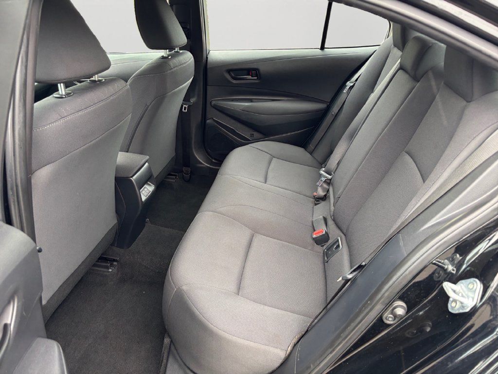 Used 2024 Toyota Corolla LE FWD image 15