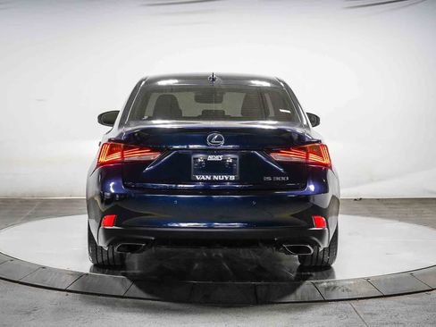 Used 2019 Lexus IS 300 w/ Navigation Package RWD image 5