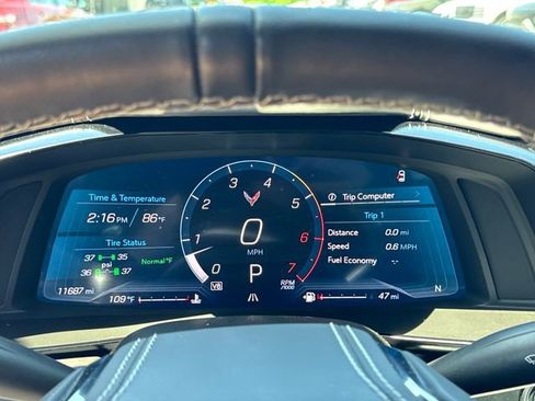 Used 2024 Chevrolet Corvette Stingray Premium Cpe w/ Z51 Performance Package RWD image 12