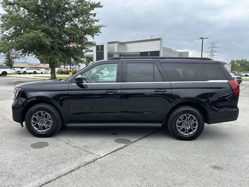 Used 2025 Ford Expedition Max Active RWD image 8