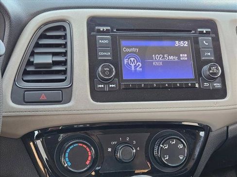 Used 2016 Honda HR-V LX image 19