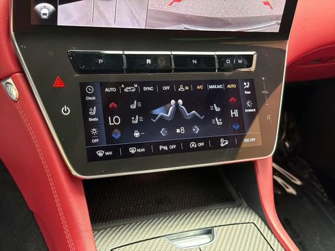 Used 2023 Maserati Grecale Modena AWD/4WD image 34