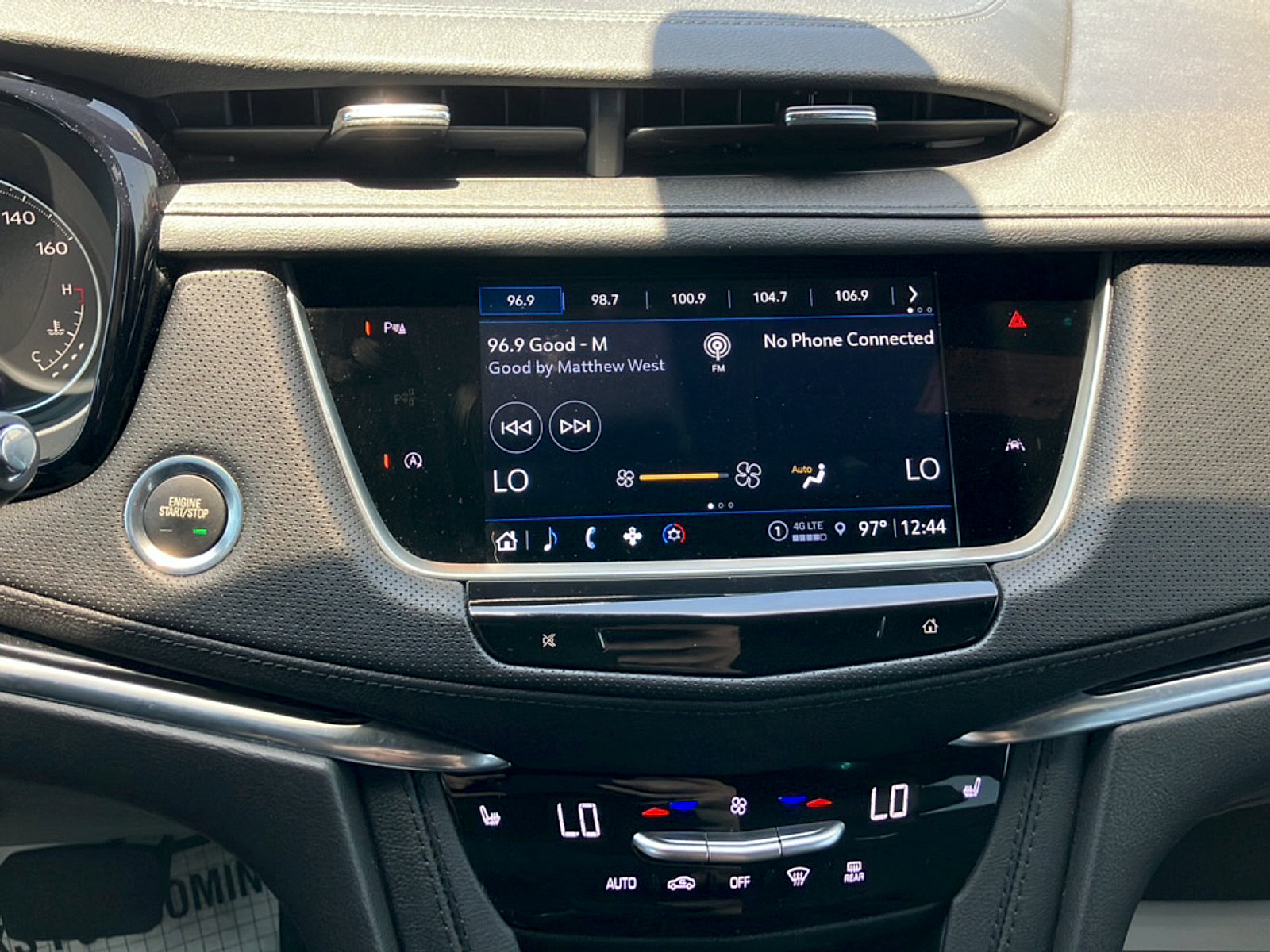 Used 2023 Cadillac XT6 Luxury w/ LPO, Floor Liner Package FWD image 30