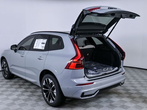 New 2026 Volvo XC60 B5 Plus w/ Protection Package Premier image 30