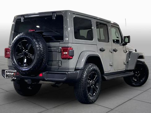 Used 2021 Jeep Wrangler Unlimited Sahara AWD/4WD image 12
