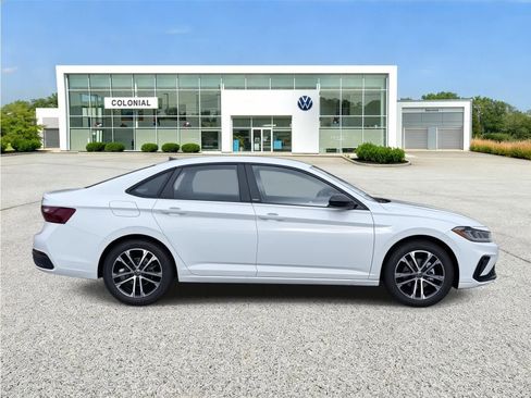New 2026 Volkswagen Jetta Sport FWD image 6
