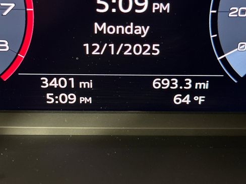 Used 2025 Audi Q3 2.0T Premium w/ Convenience Package image 22