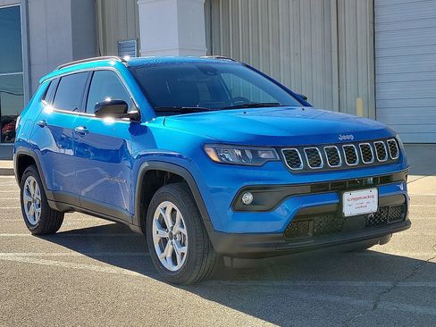 New 2026 Jeep Compass Latitude image 6
