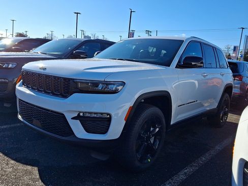 New 2025 Jeep Grand Cherokee Limited w/ Black Appearance Package image 1
