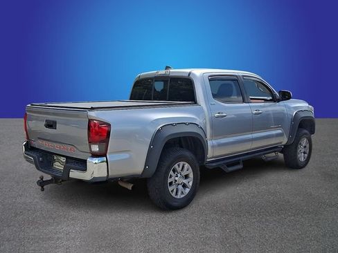 Used 2019 Toyota Tacoma SR5 RWD image 4