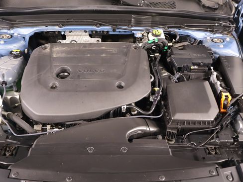 Used 2023 Volvo XC40 B5 Plus w/ Driver Assist Package AWD/4WD image 20