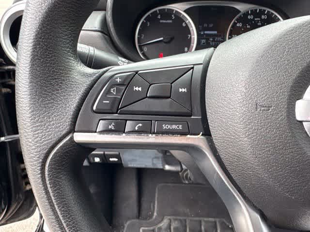 Used 2020 Nissan Versa S FWD image 12