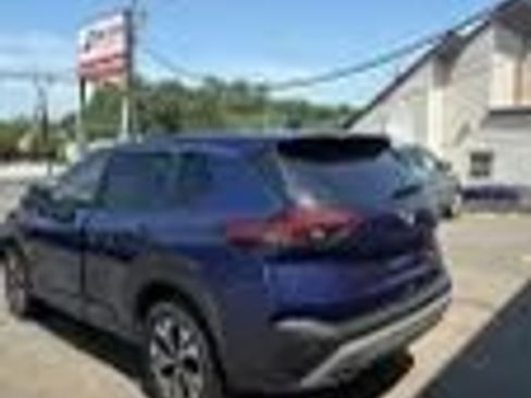 Used 2023 Nissan Rogue SV AWD/4WD image 7