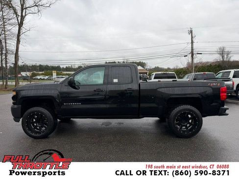 Used 2018 Chevrolet Silverado 1500 W/T w/ Black Out Edition image 6