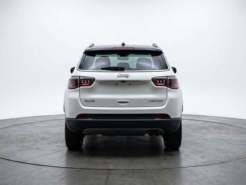 Used 2025 Jeep Compass Limited image 7