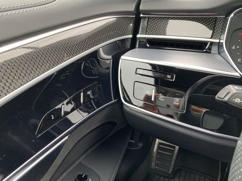 Used 2023 Audi S8 w/ S8 Comfort Plus Package AWD/4WD image 15
