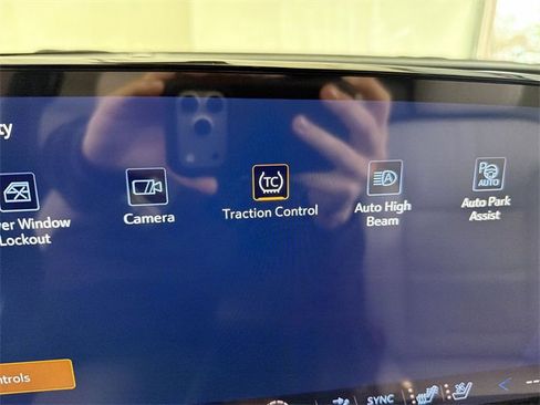 New 2026 Chevrolet Traverse High Country image 34