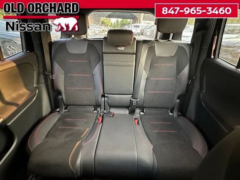 Used 2024 Mercedes-Benz GLB 250 4MATIC image 14