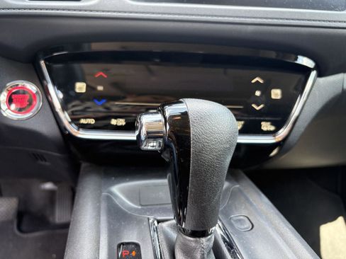 Used 2022 Honda HR-V EX image 17