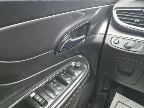 Used 2020 Buick Encore Preferred image 15