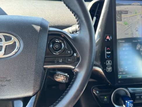 Used 2021 Toyota Prius Prime XLE w/ Carpet Mat Package (TMS) FWD image 11