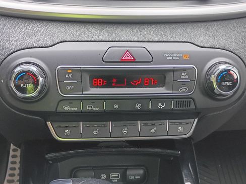 Used 2019 Kia Sorento SX AWD/4WD image 23
