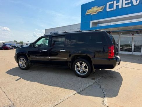 Used 2010 Chevrolet Suburban LTZ AWD/4WD image 3
