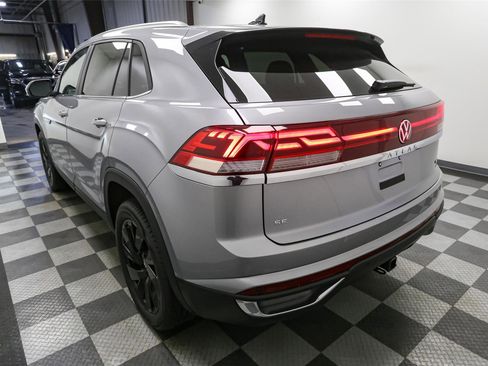 New 2026 Volkswagen Atlas Cross Sport SE AWD/4WD image 10