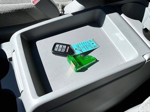 Used 2016 Honda Odyssey SE image 10