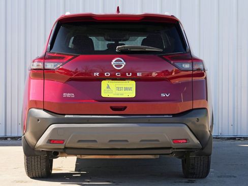 Used 2021 Nissan Rogue SV w/ Premium Package image 10