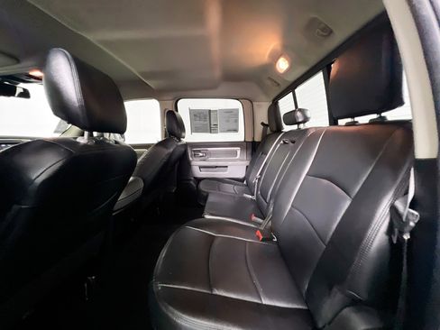 Used 2019 RAM 1500 Big Horn image 28