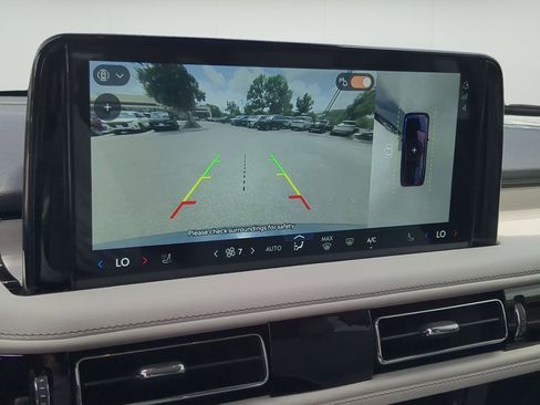 New 2026 Lincoln Aviator Reserve AWD/4WD image 16