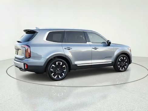 Certified 2023 Kia Telluride SX Prestige AWD/4WD image 6