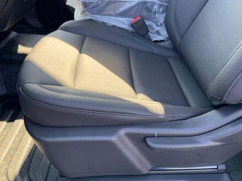 New 2026 Chevrolet Silverado 1500 W/T image 9