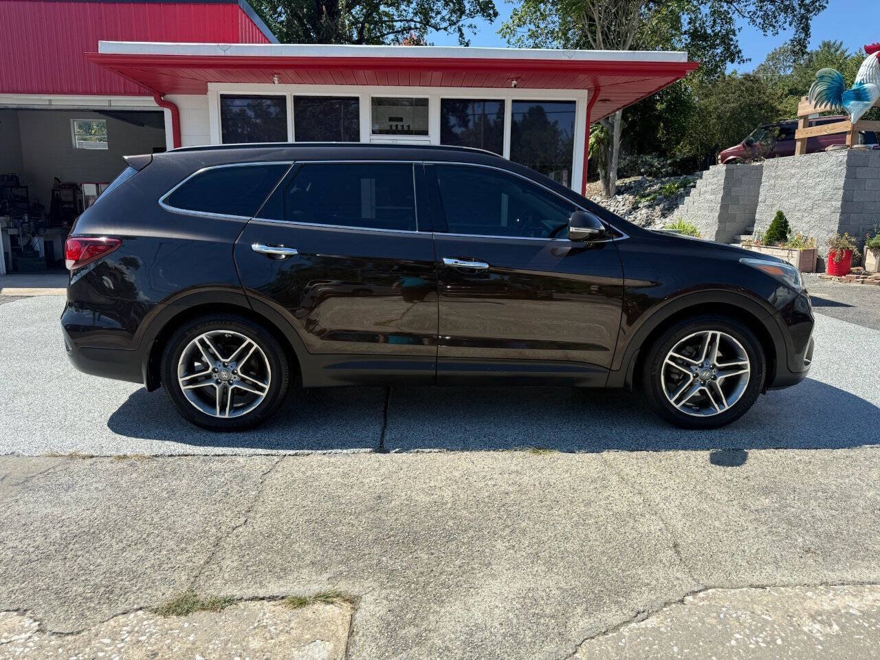 Used 2018 Hyundai Santa Fe AWD w/ SE Ultimate Tech Package 03 image 5