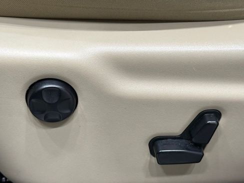 Used 2018 Dodge Durango GT image 24